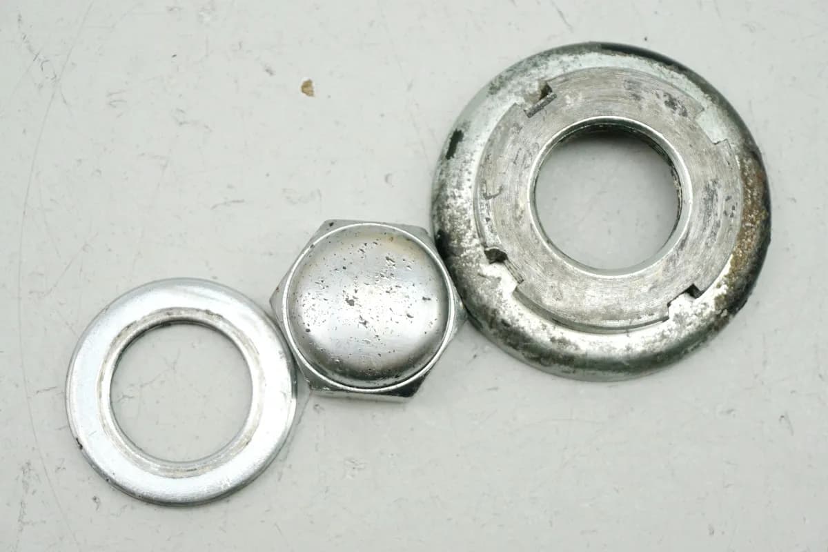 HONDA GL 500 PC02 SILVER WING Mutter Sicherung Lenkkopf Gabelbrücke