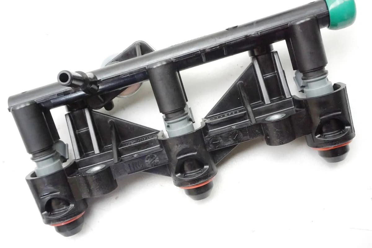 YAMAHA XSR 900 RN43 Einspritzleiste Einspritzdüsen Einspritzdüse Injection