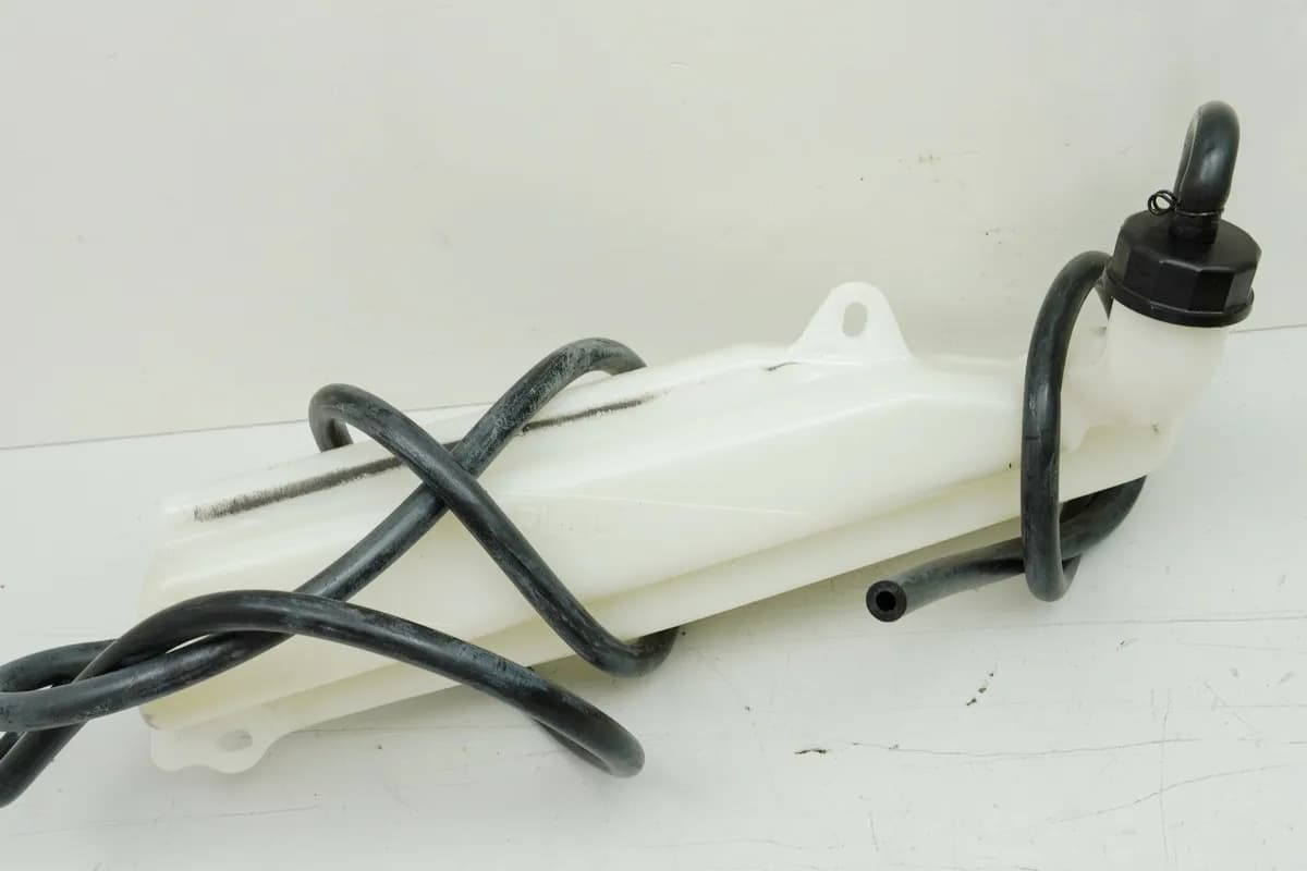 KAWASAKI ZZR 1100 D ZXT10D Kühlmittelbehälter Ausgleichsbehälter Kühlmittel