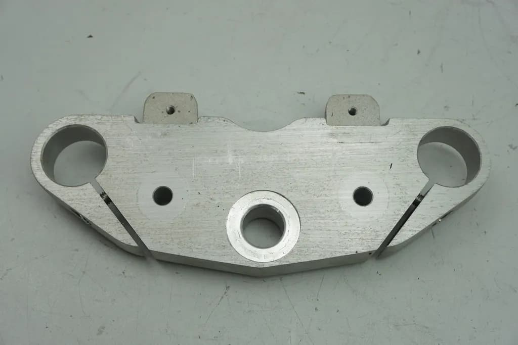 HYOSUNG GV 250 AQUILA Gabelbrücke oben (für Gabel Gabelholm Standrohr)