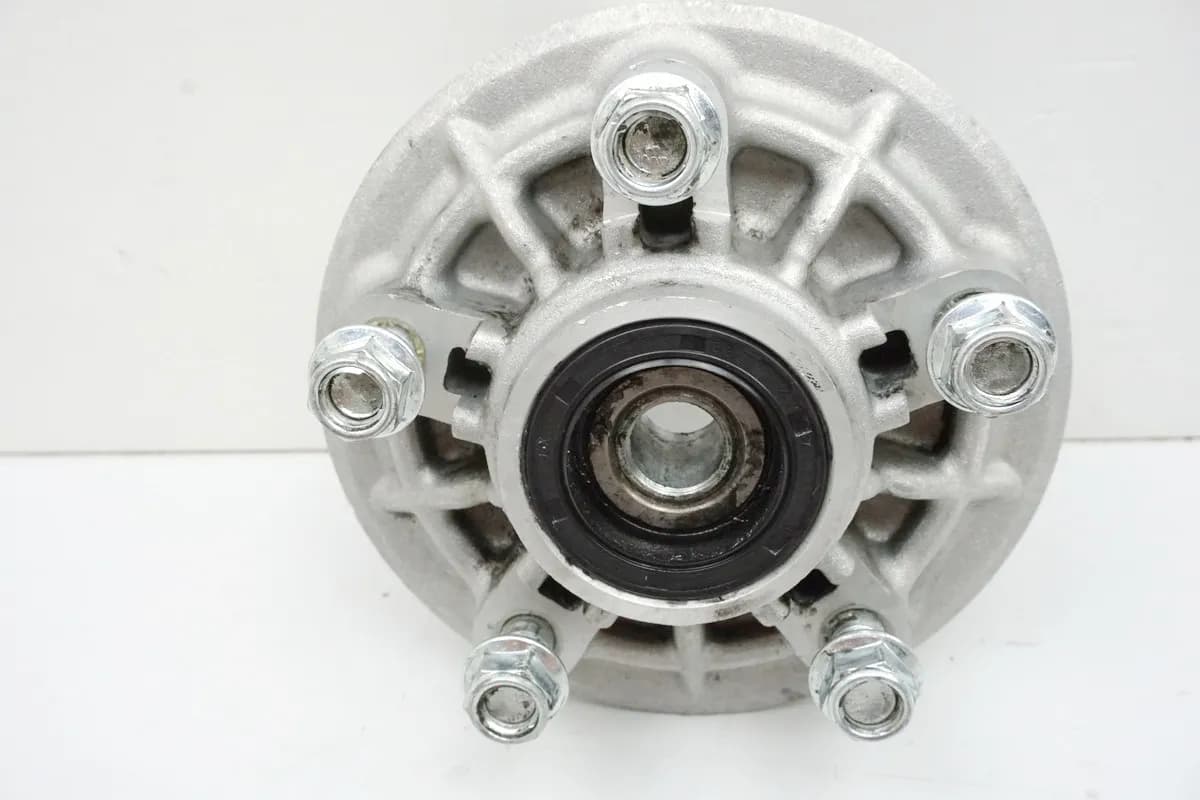 DAELIM VL 125 FI DAYSTAR BA1 Kettenradträger Aufnahme Kettenrad