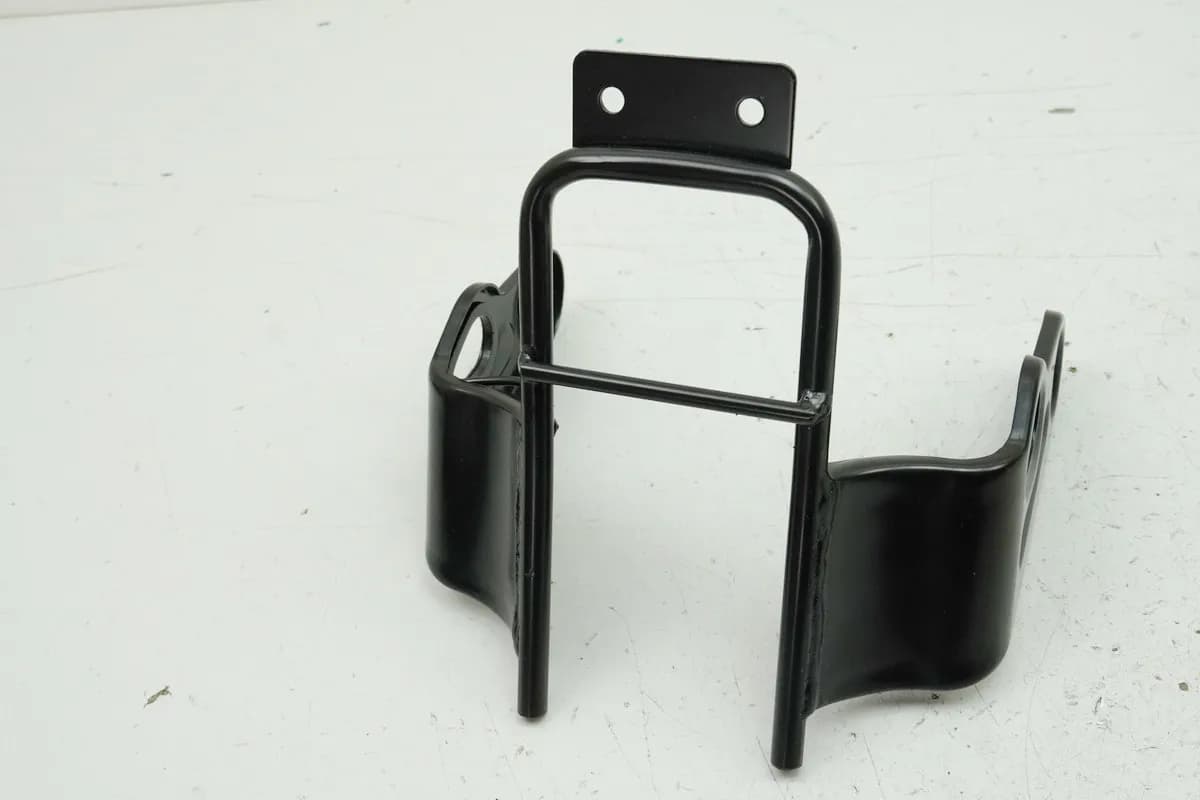 YAMAHA YBR 125 RE05 RE03 Halter Scheinwerfer Blinker Träger Stütze Geweih NEU