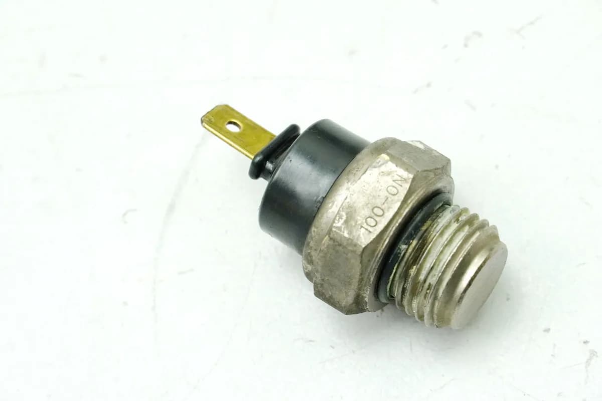 Honda CBR 900 SC28 Thermoschalter (für Kühler Kühlerlüfter) 92-95