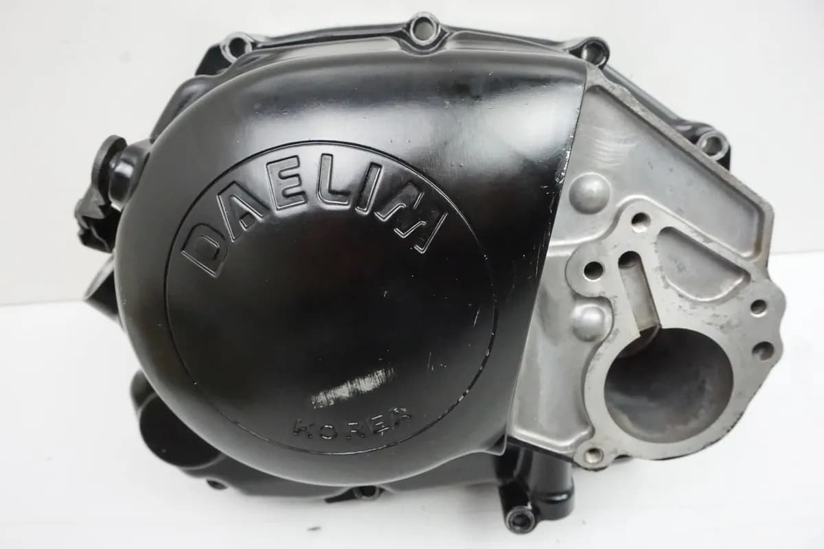 DAELIM VL 125 FI DAYSTAR BA1 Kupplungsdeckel Cover Motor Motordeckel