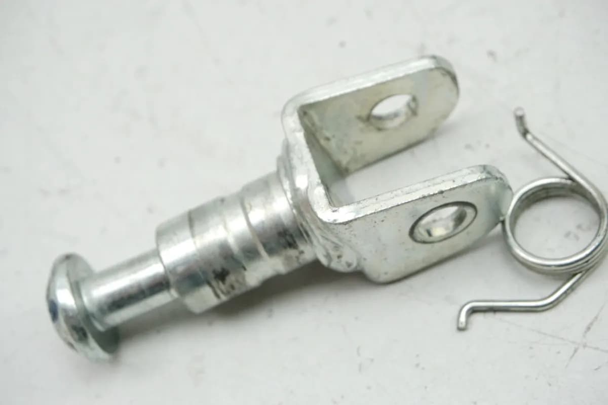 YAMAHA XSR 900 RN43 Halter Fußraste Fahrer links Aufnahme Gelenk Footrest