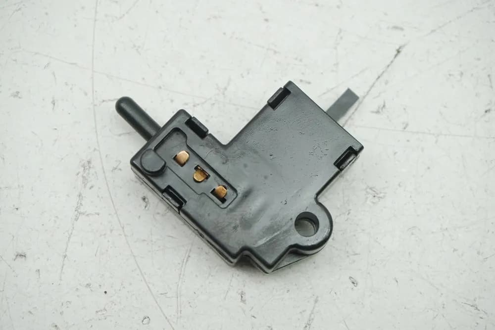 KAWASAKI GPZ 1100 ZXT10E Kupplungsschalter