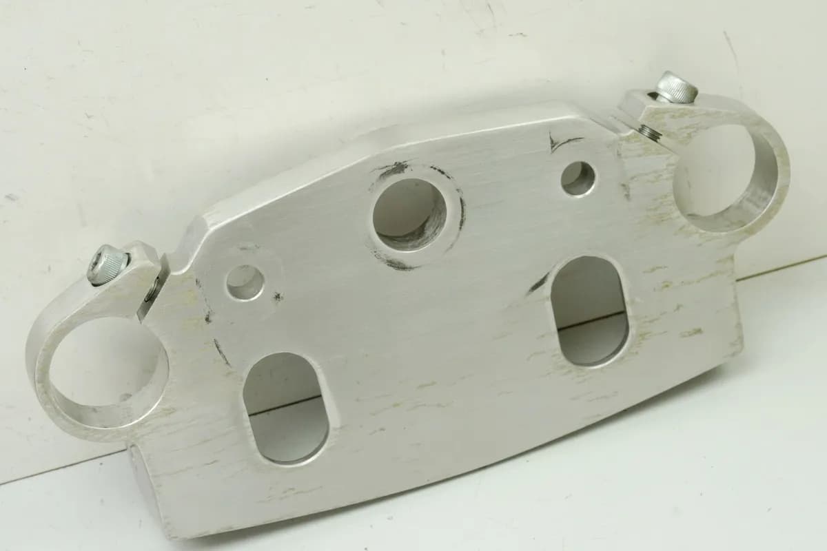 KAWASAKI EN 500 EN 500 A Gabelbrücke oben (für Gabel Gabelholm Standrohr)