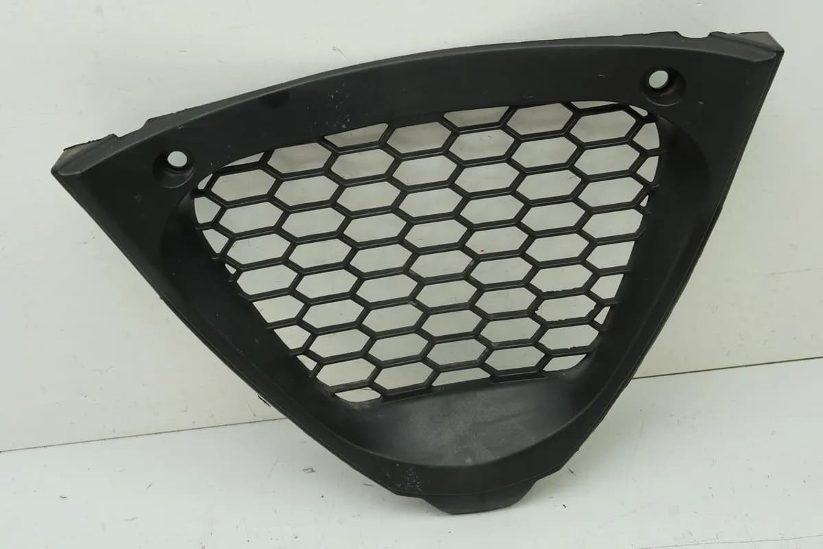 APRILIA RS 125 RS4 ZD4TW Verkleidung Bug mitte Abdeckung Bugspoiler Cover Blende