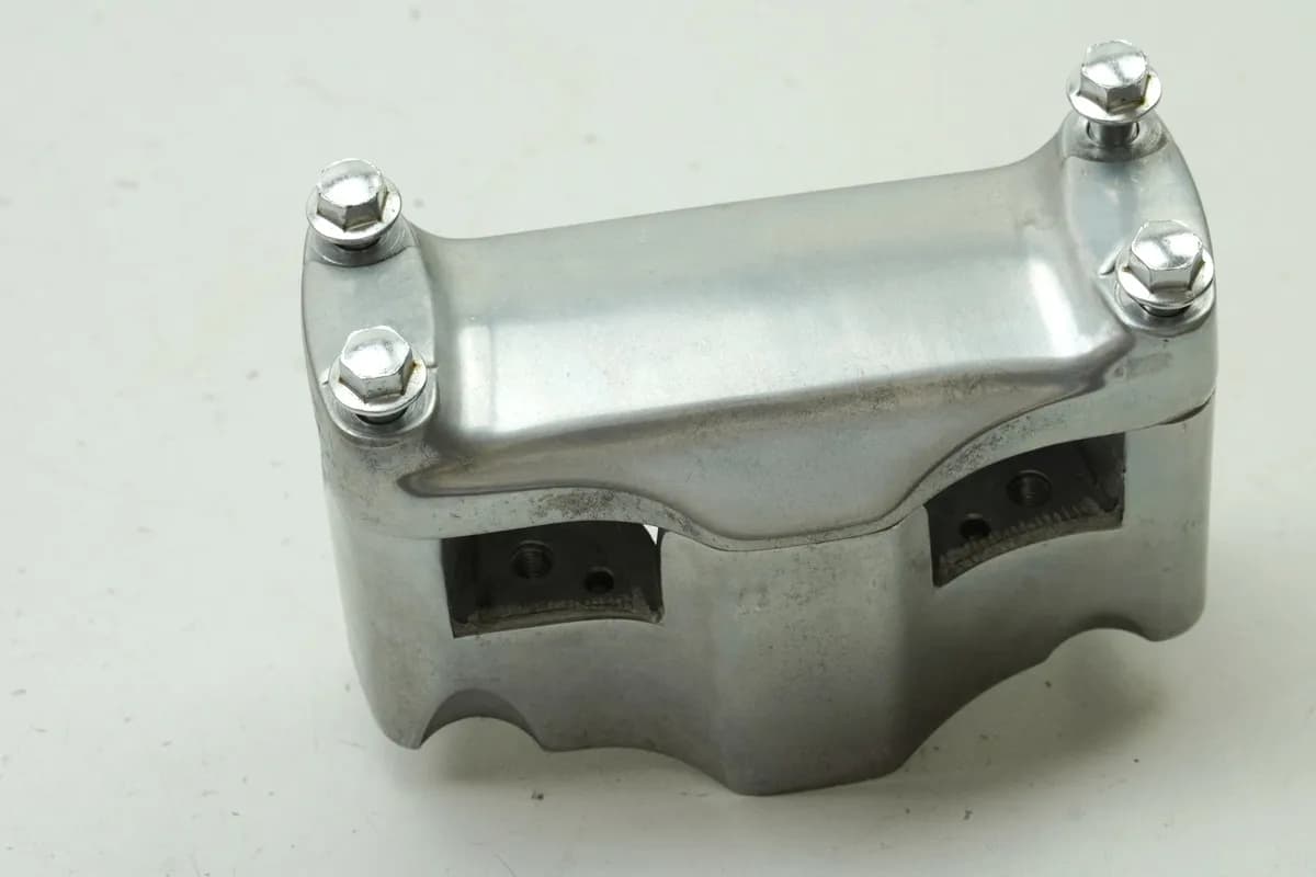 KAWASAKI EN 500 EN 500 A Lenkerklemmung oben Halter Lenker unten