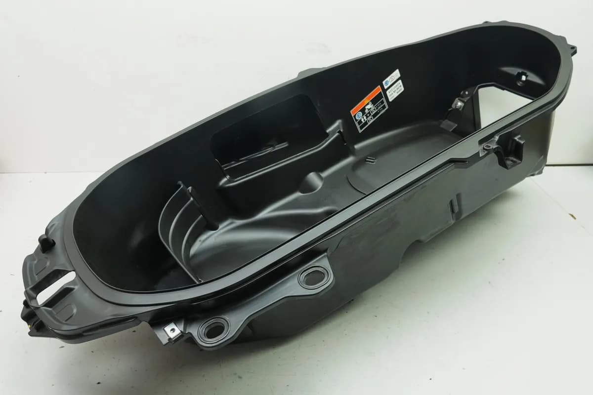 Honda NSS 125 AD JF69 Forza Helmfach Staufach Staubox unter Sitzbank Gepäckbox