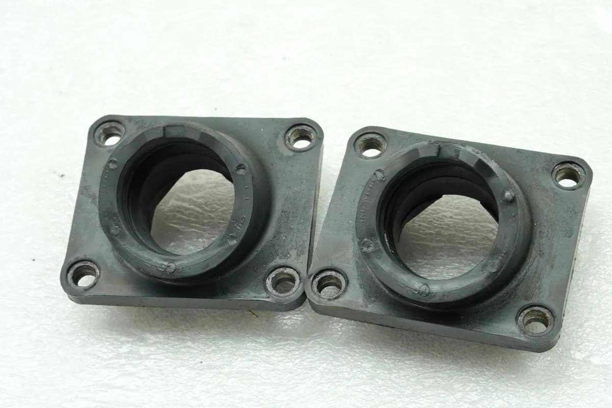 YAMAHA RD 250 1A2 Ansaugstutzen Ansauggummis Satz (für Motor)