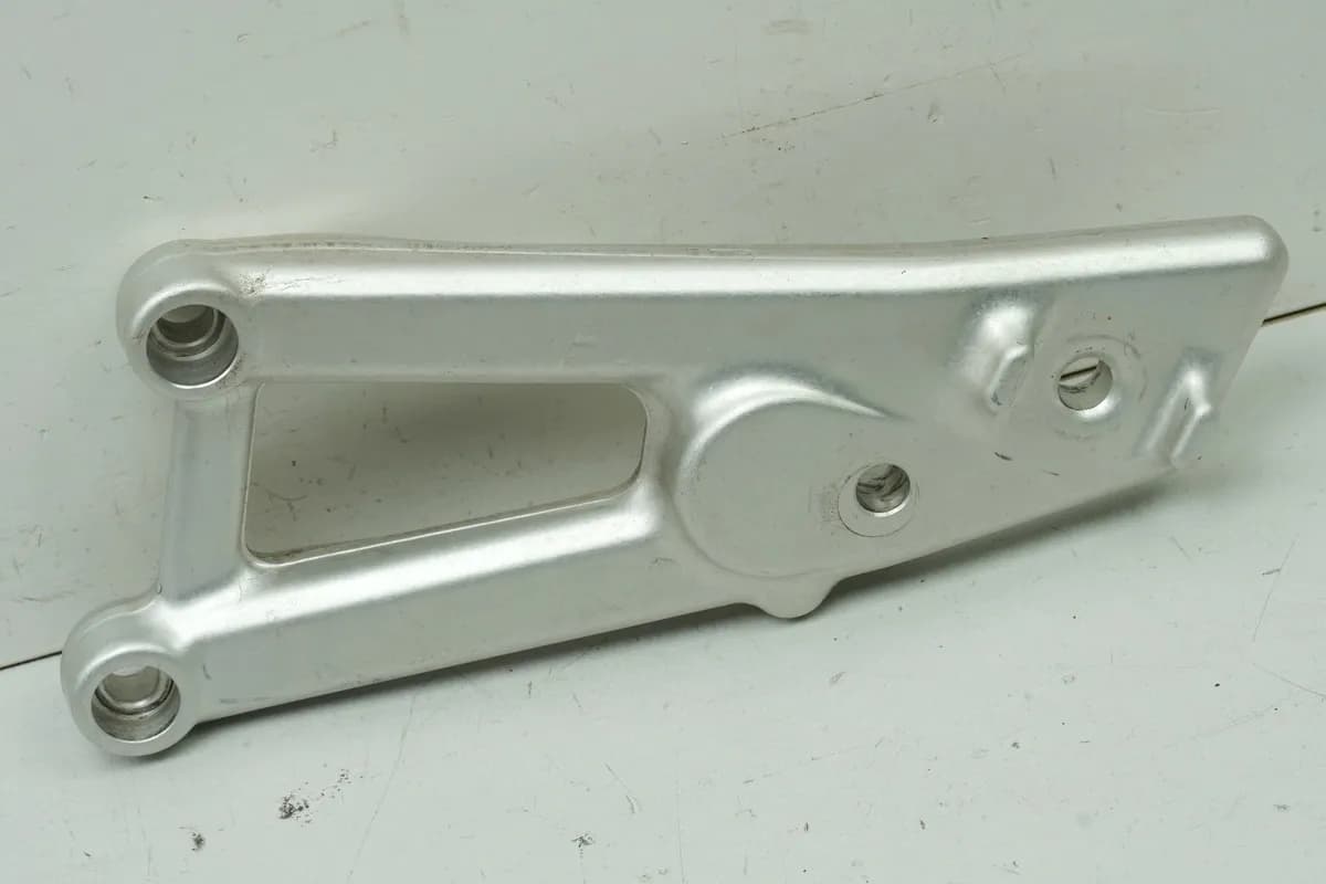 APRILIA RS 125 RS4 ZD4TW Fußrastenträger Fahrer links Halter Fußraste Platte