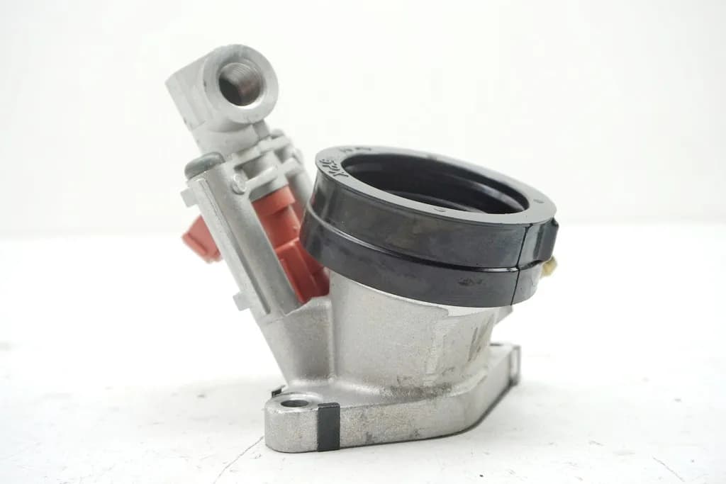 YAMAHA MT01 RP12 EINSPRITZDÜSE VORN ANSAUGSTUTZEN INJECTION