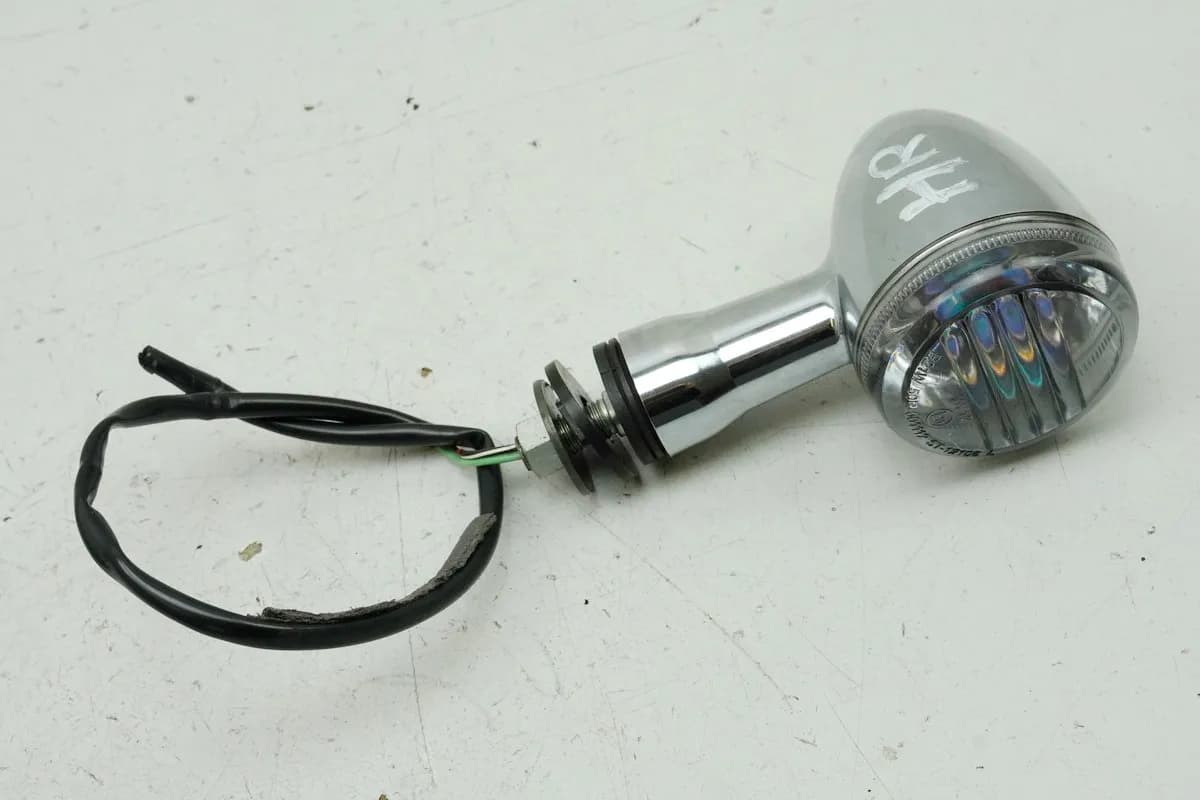 SUZUKI VZR 1800 INTRUDER M1800 Blinker rechts hinten original Blinkleuchte Glas
