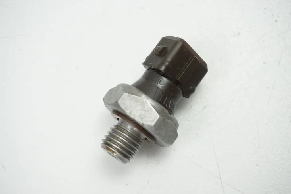 BMW K 1200 S K12S Öldruckschalter (für Motor)