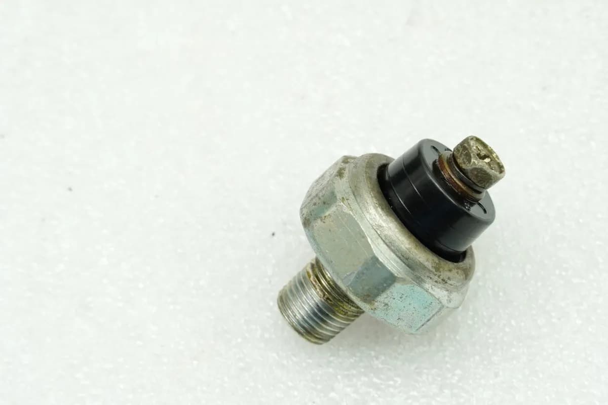 KAWASAKI EN 500 EN 500A Öldruckschalter original (für Motor)