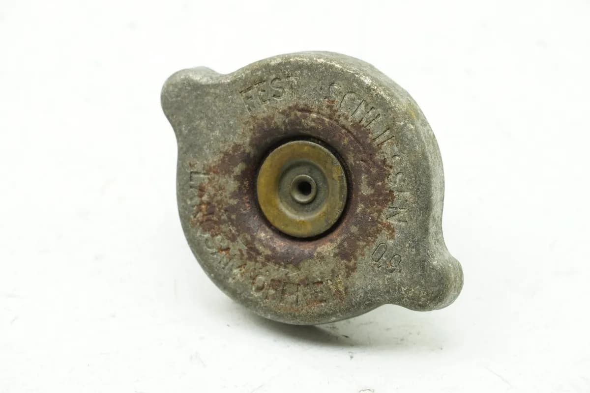 YAMAHA TDR 125 3XE Belgarda Kühlerdeckel Verschluß Kühler Einfüllstutzen