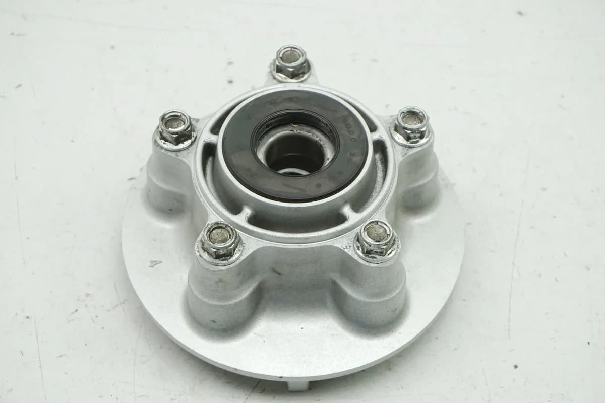 SUZUKI GSX 650 F WVCJ ABS BANDIT Kettenradträger Aufnahme Kettenrad