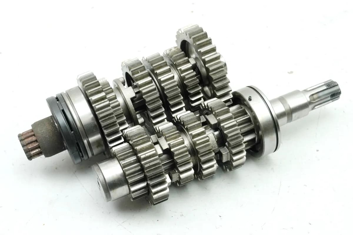 SUZUKI GS 500 E GM51B Getriebe Eingangswelle Ausgangswelle Zahnräder (für Motor)