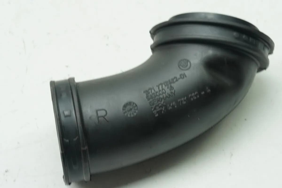 BMW R nine T Urban G/S 0J41 Luftschlauch Saugrohr rechts (für Airbox Motor)