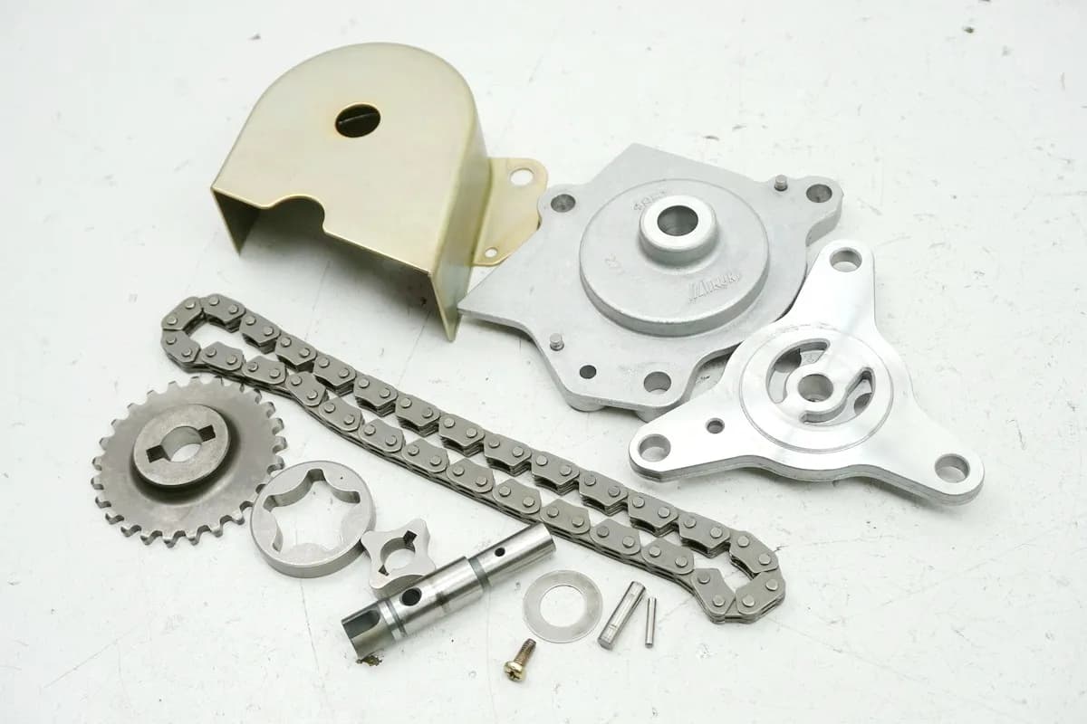 SUZUKI UH 125 BP BURGMAN K2-K6 Ölpumpe Oil Pump