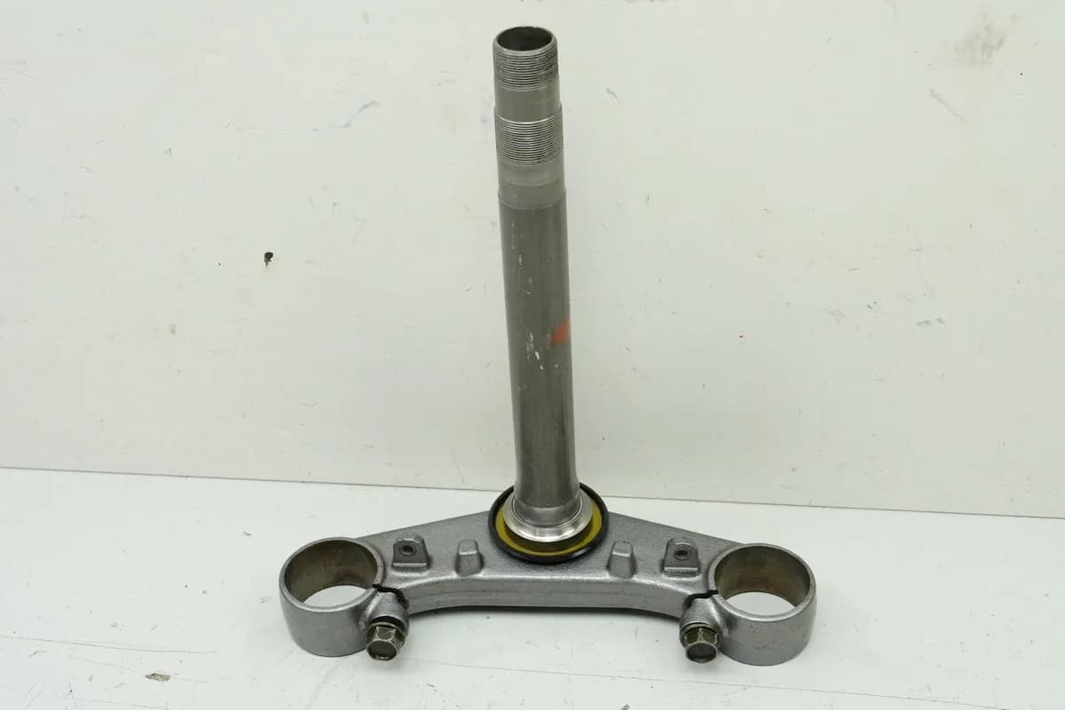 HONDA NTV 650 RC33 REVERE Gabelbrücke unten Gabeljoch (für Gabelholm Standrohr)