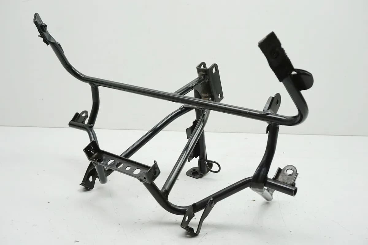 SUZUKI UH 125 BP BURGMAN K2-K6 Verkleidungshalter Träger Stütze Geweih