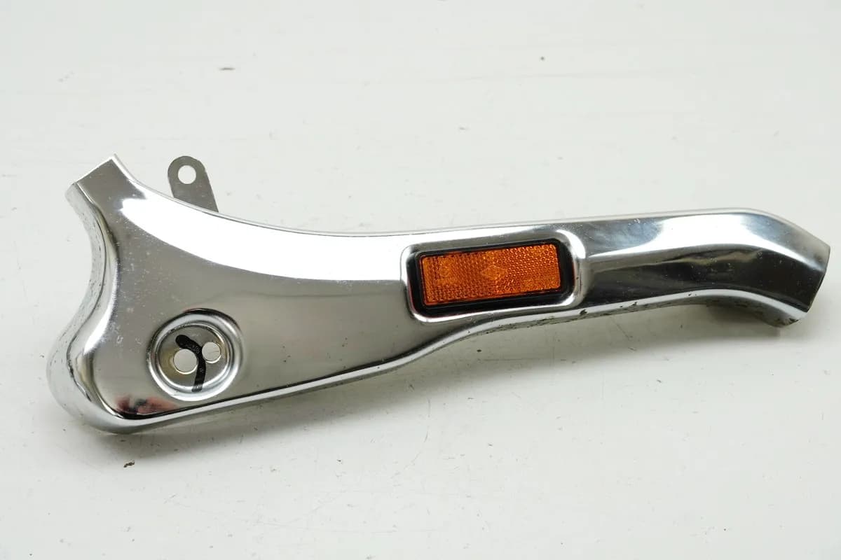 DAELIM VS 125 Halter Blinker rechts hinten Strebe Chrom Blende 13867 km