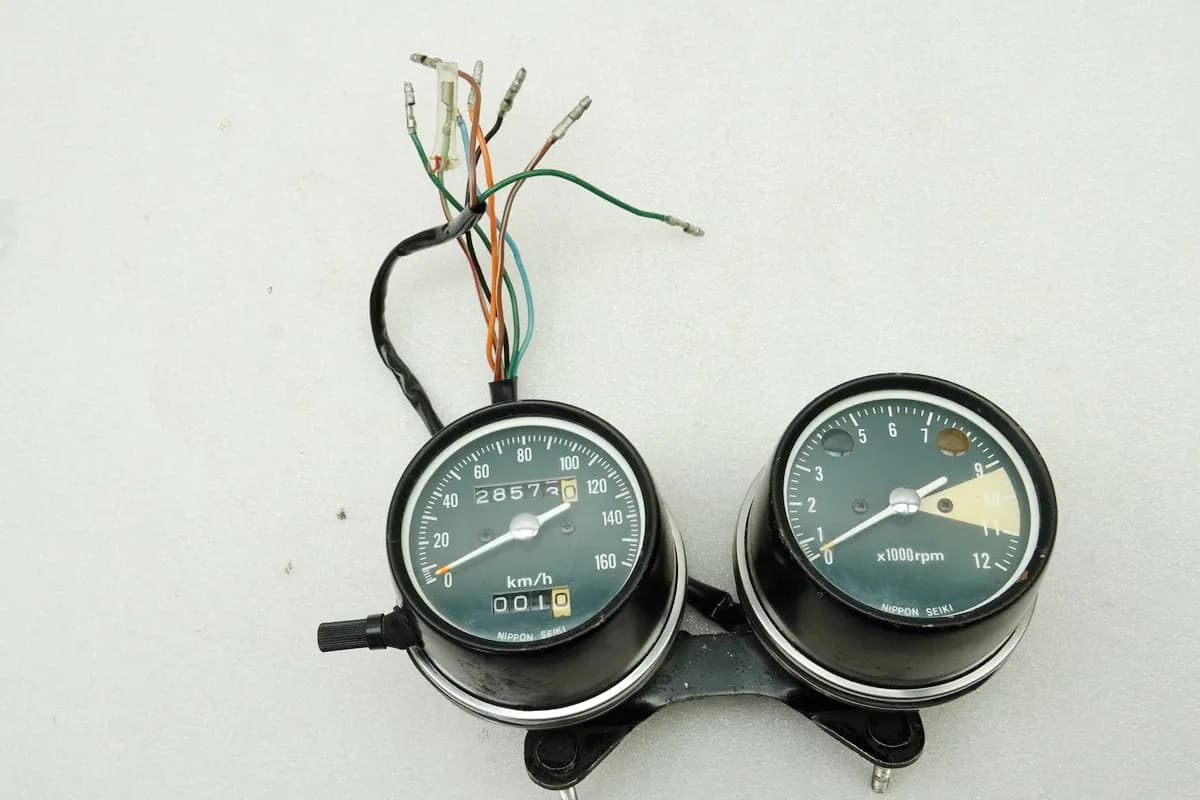 HONDA CB 250 G CB250G Tacho Cockpit Instrumente Drehzahlmesser Speedometer 74-77