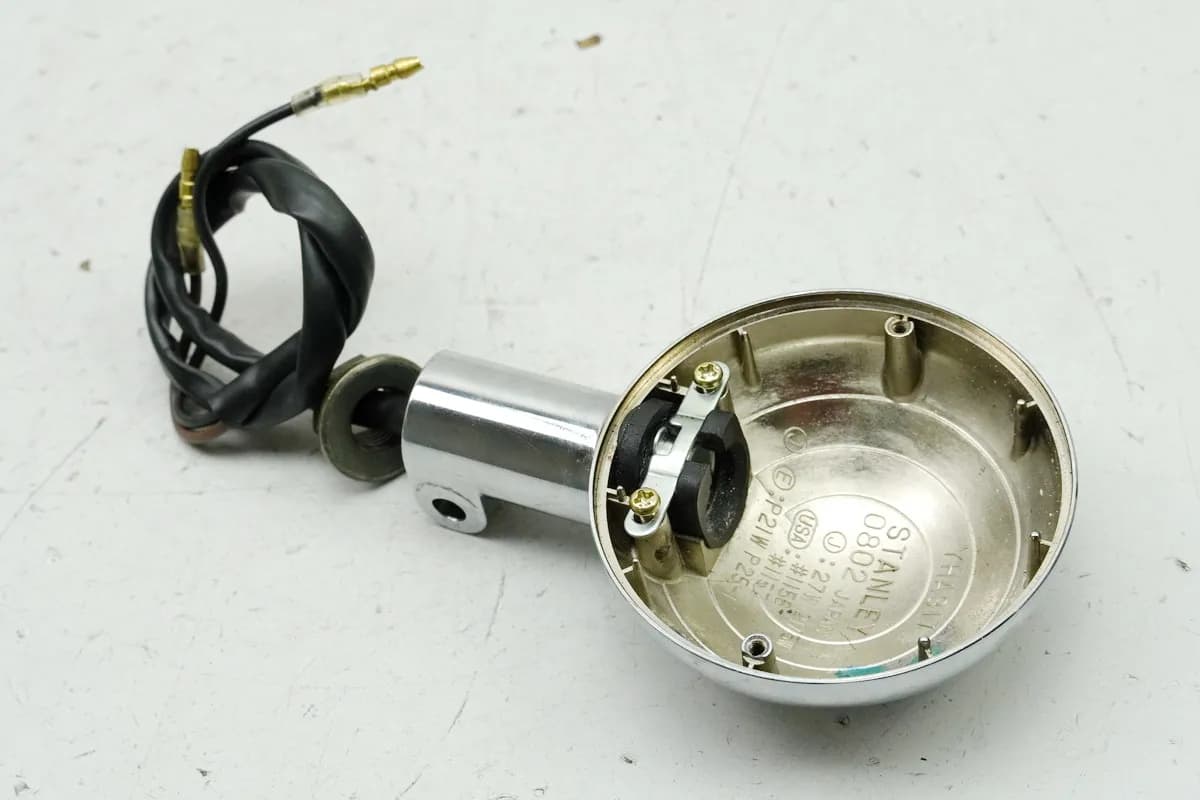 YAMAHA XV 750 4PW VIRAGO Blinker Gehäuse links vorn Turn Signal original