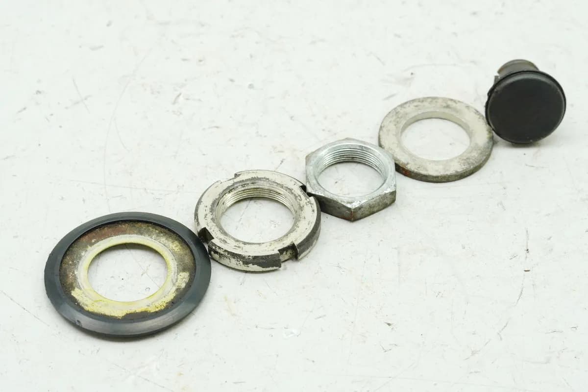 HONDA XR 125 L JD19 Mutter Sicherung Lenkkopf Gabelbrücke