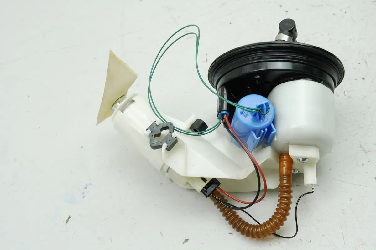 BMW R nine T Urban G/S 0J41 Benzinpumpe Kraftstoffpumpe (für Tank Benzintank)