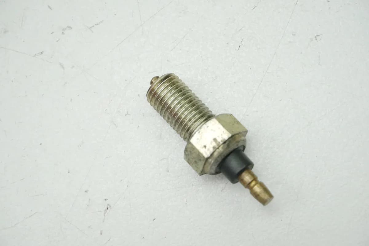 YAMAHA YZF R1 RN01 RN04 Neutralschalter Leerlaufschalter 98-01