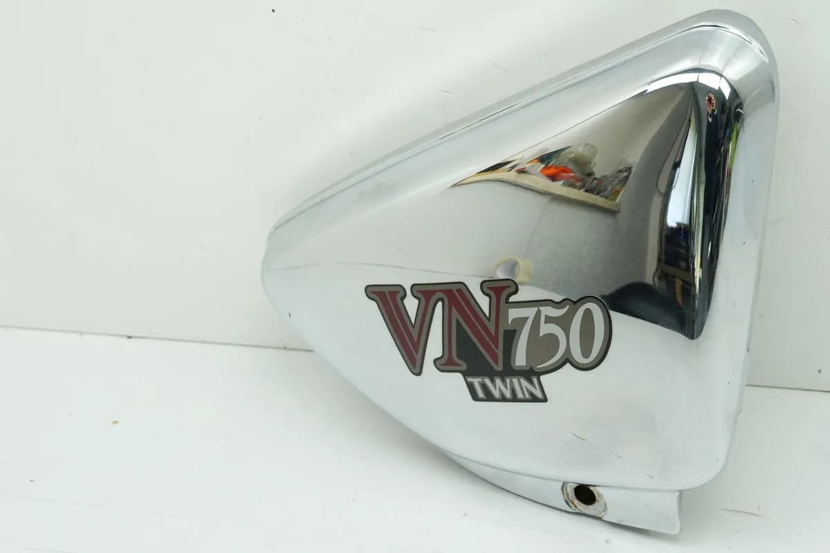 KAWASAKI VN 750 A-D Vulkan Twin Seitendeckel rechts Abdeckung Cover Blende Chrom