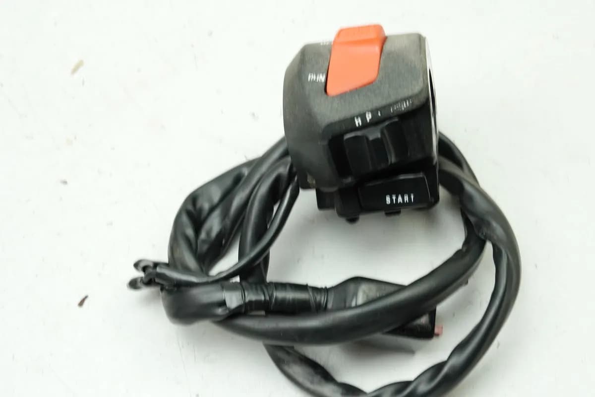 HONDA NTV 650 RC33 REVERE Lenkerschalter rechts Schalter Not Aus Killschalter