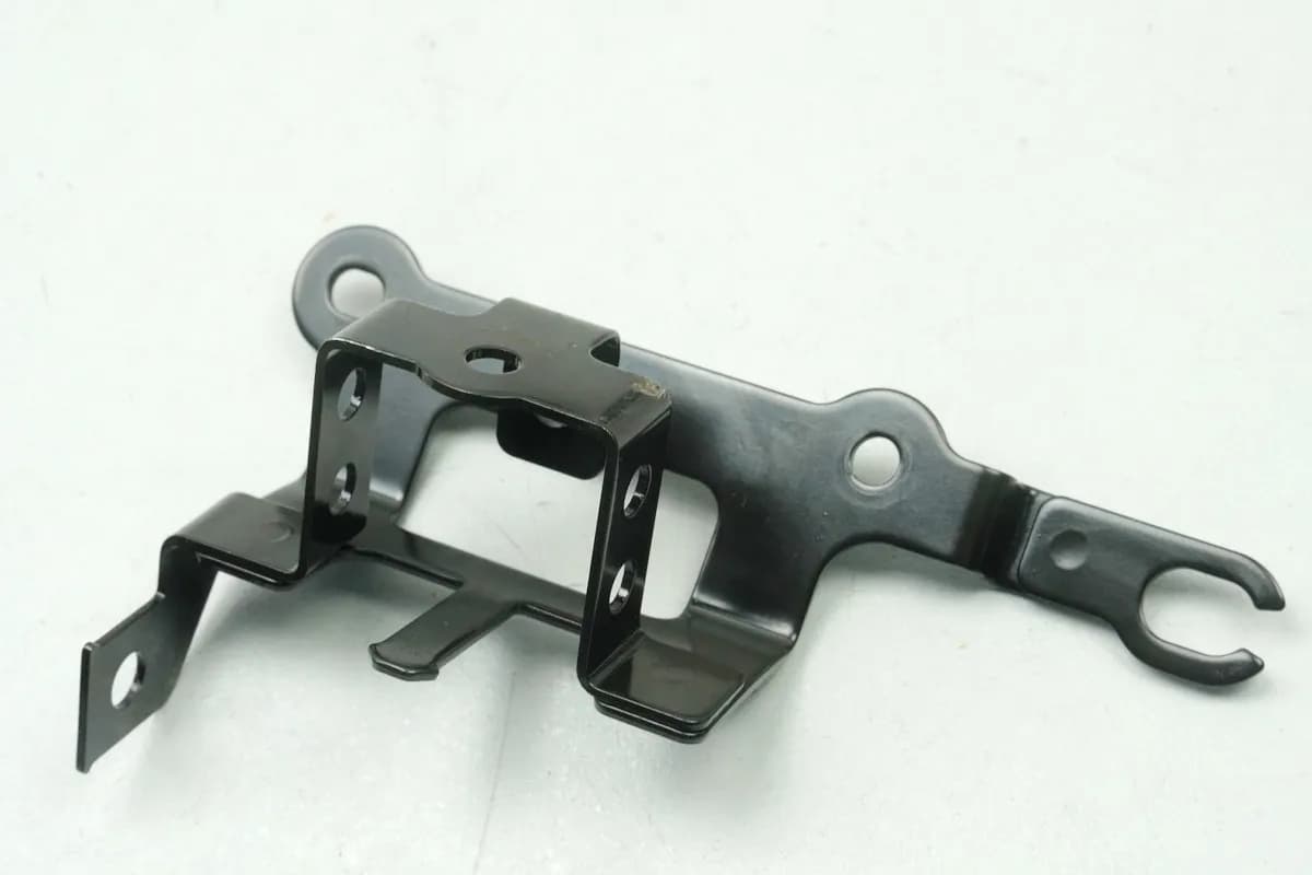 KAWASAKI Z 650 ER650HA2 Halterung VD Drucksensor Halter Blinkrelais Halteplatte