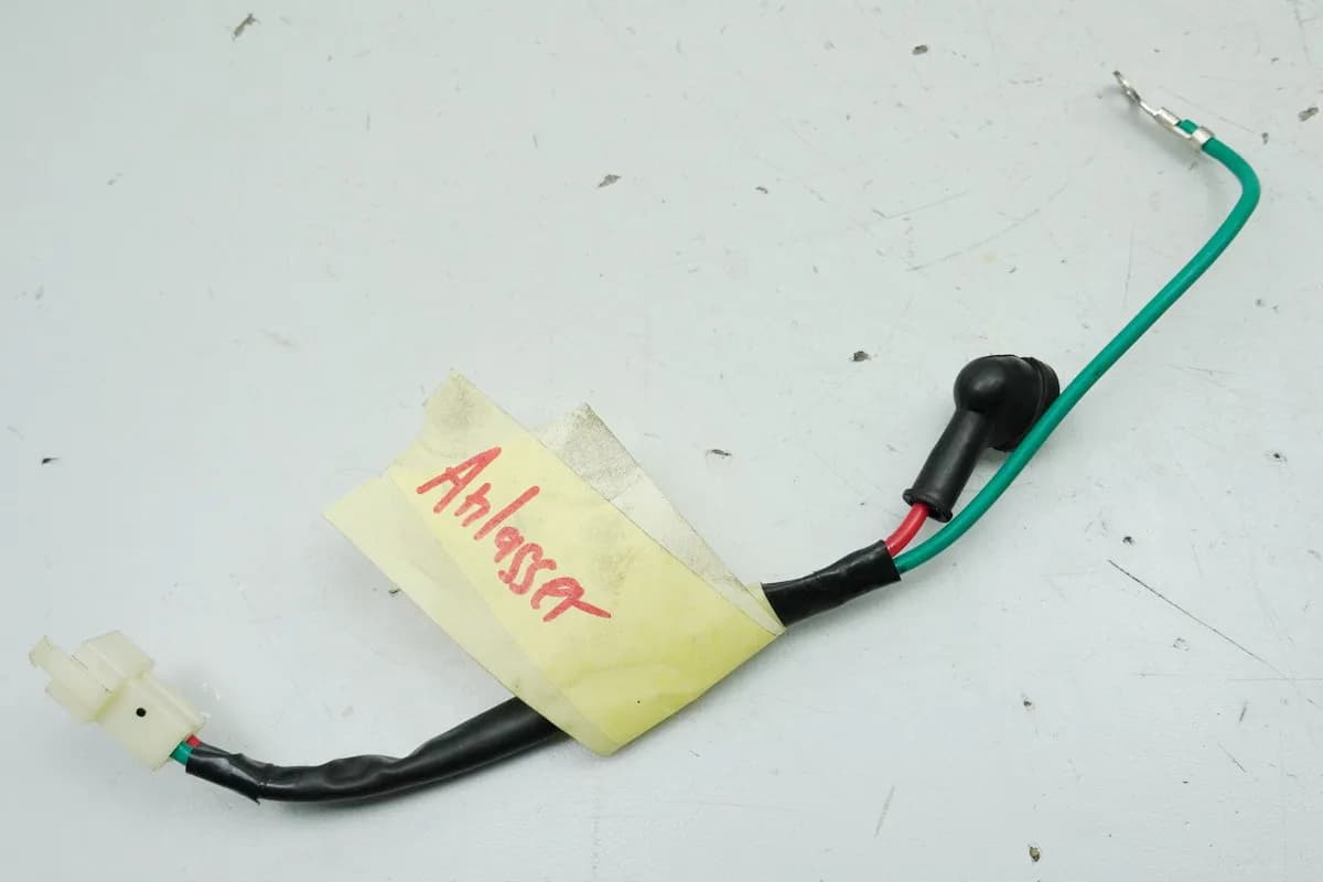 SYM Jet 4 50 AD05W8 Anlasserkabel Kabel für Anlasser (für Motor) NUR 781 km