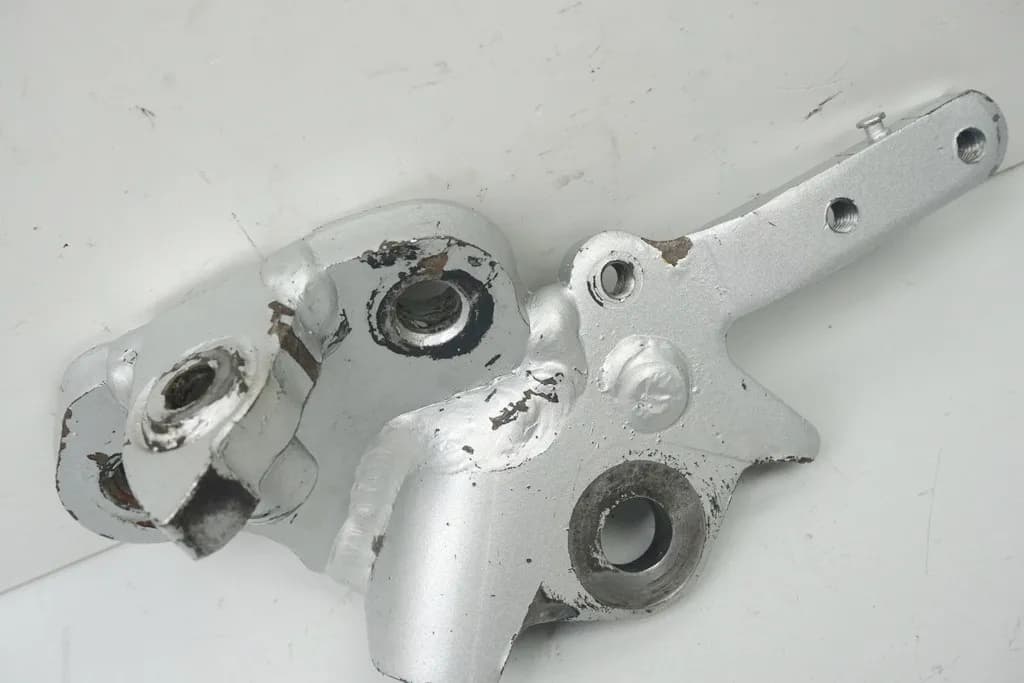 HONDA XL 600 PD06 TRANSALP FUßRASTENTRÄGER FAHRER LINKS HALTER FUßRASTE STÄNDER