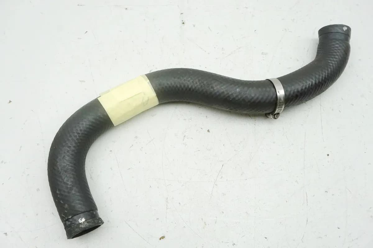 KAWASAKI ZX-6R ZX600F Kühlerschlauch Kühler links --> Wasserpumpe 95-97