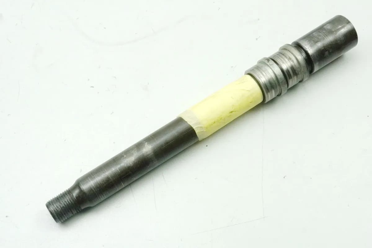 YAMAHA TDM 900 RN08 Steckachse vorn Achse Distanzen (für Felge Gabel)