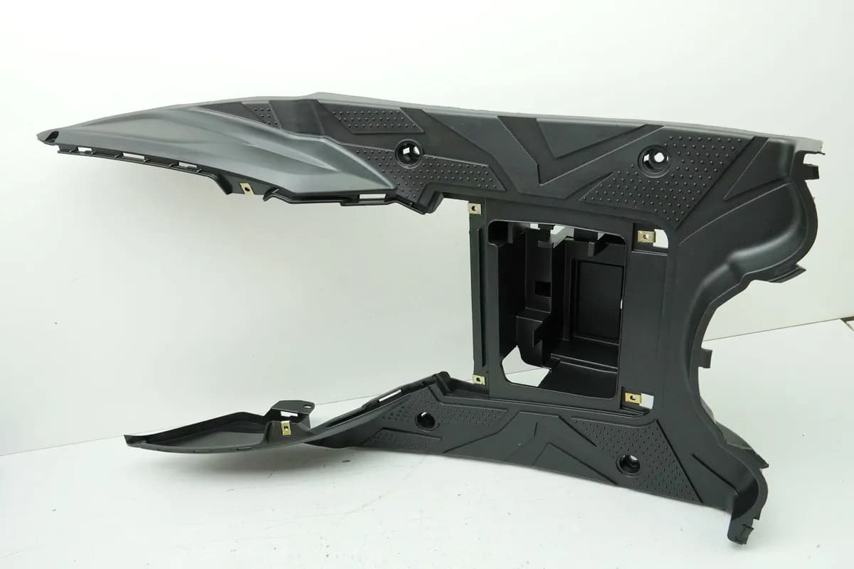 SYM Jet 4 50 AD05W8 Verkleidung Fußraum Trittbrett Abdeckung Cover NUR 781 km