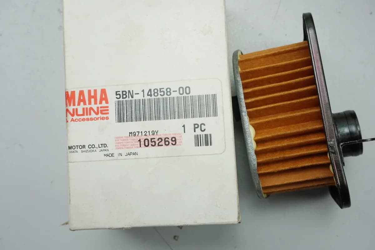 Yamaha Gehäuse Filter Kappe Cover original 5BN-14858-00 - NEU