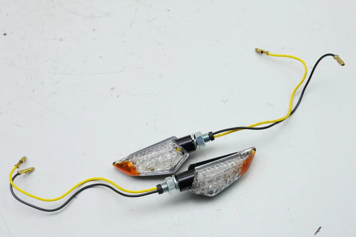 Blinker LED Set Mini Turn Signal aus Zubehör für Honda Suzuki Yamaha Kawasaki