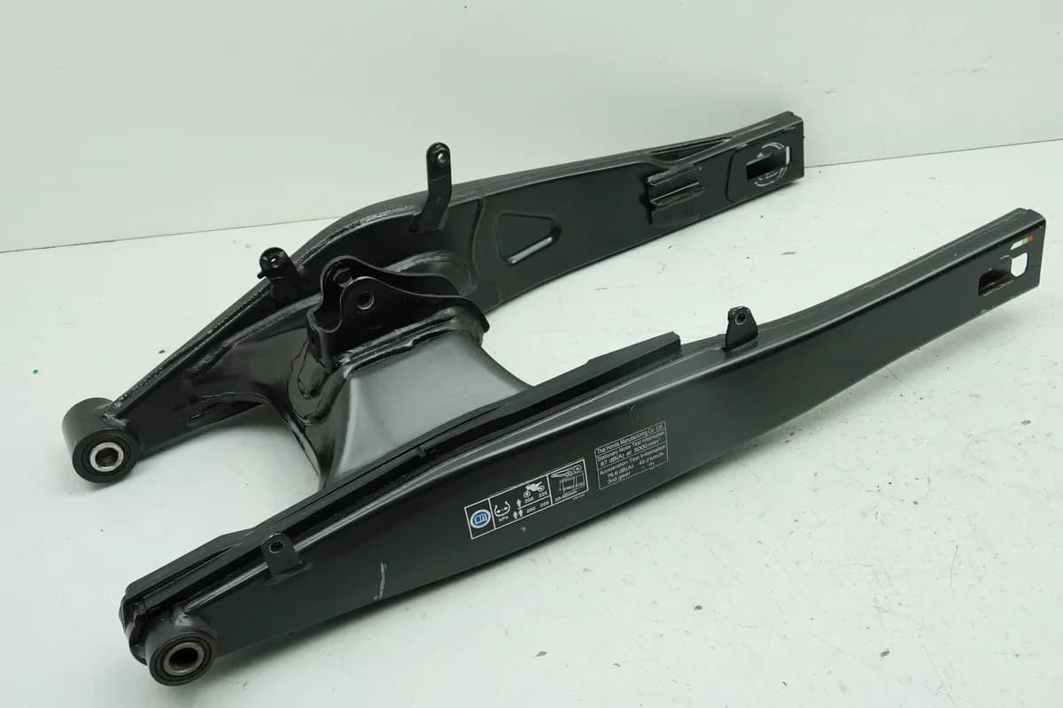 HONDA CB 125 R JC91 Schwinge Hinterradschwinge Swingarm (für Felge Hinterrad)