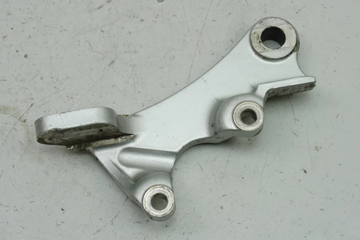 YAMAHA TDM 850 4TX Ankerplatte Halter Bremssattel