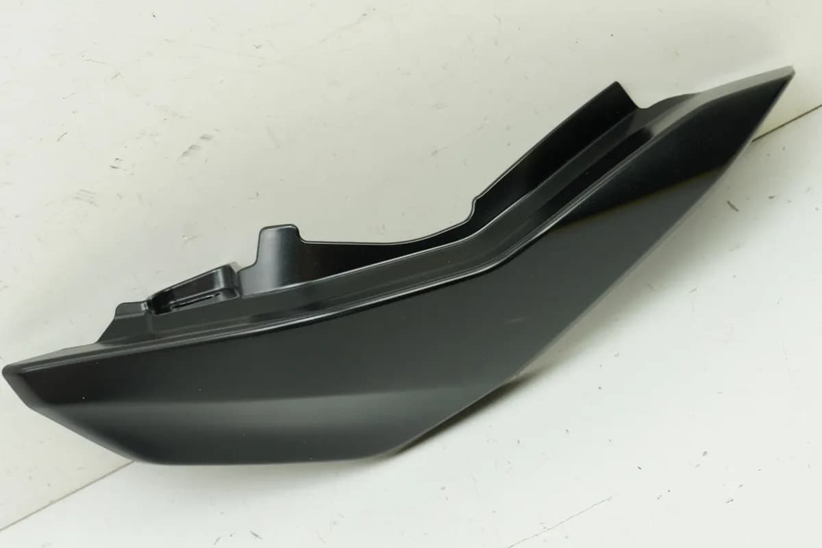 YAMAHA MTN 1000 MT-10 RN78 Heckverkleidung links Abdeckung Heck Blende Cover