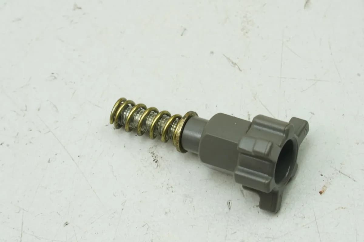 Honda GL 1500 F6C Valkyrie SC34 Schraube Leerlauf für Vergaser Leerlaufbegrenzer