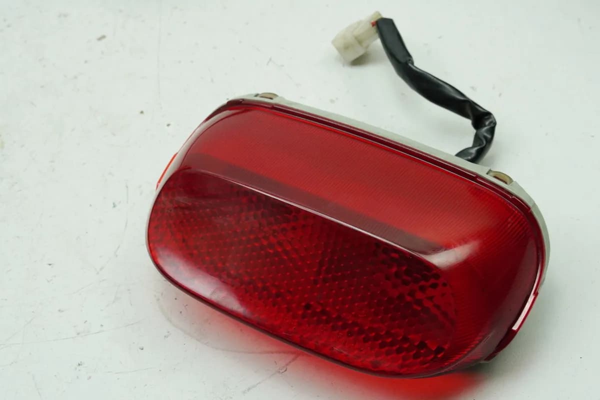 KAWASAKI ZZR 1100 D ZXT10D G Rücklicht Lampe Kabel Rückleuchte Fassung