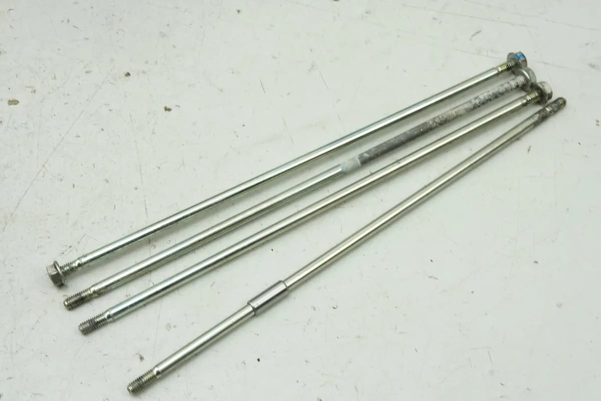 Honda GL 1500 F6C Valkyrie SC34 Schraube Verbinder für Vergaser Bolzen Stift