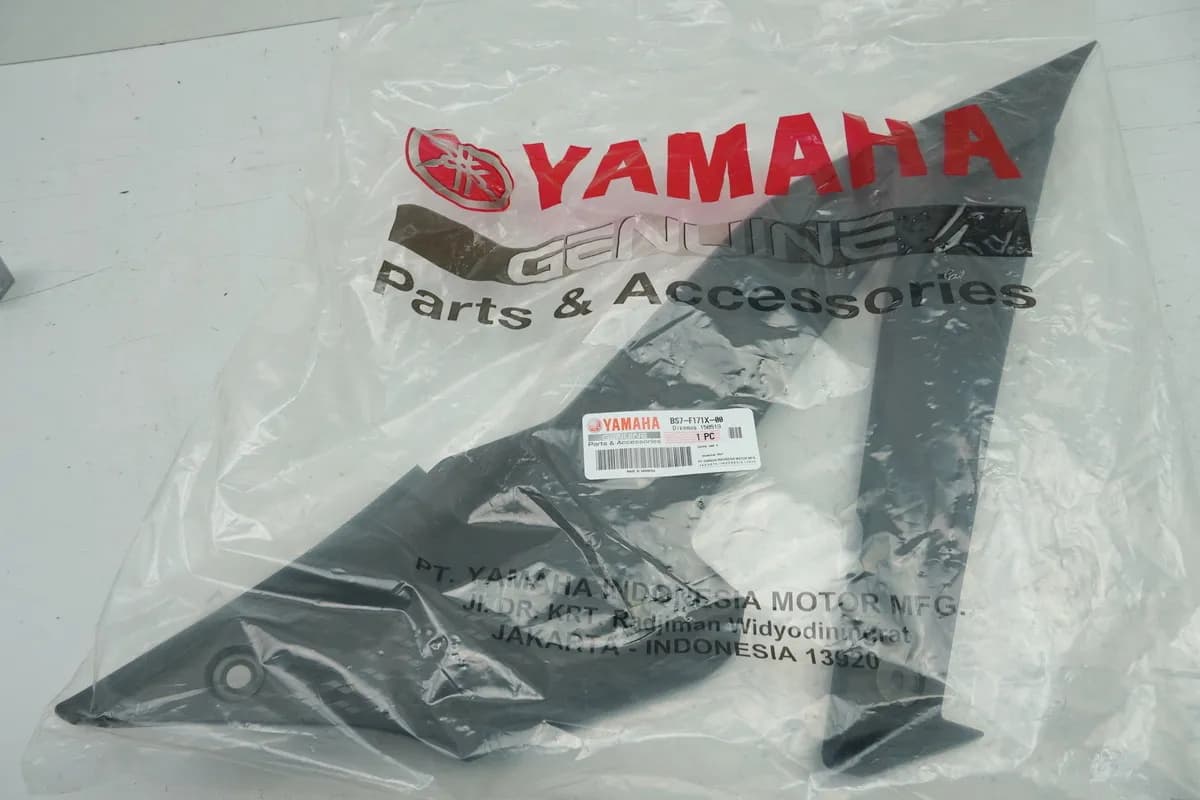 YAMAHA YZF R3 Seitendeckel rechts Verkleidung Abdeckung Cover Blende BS7F171X00